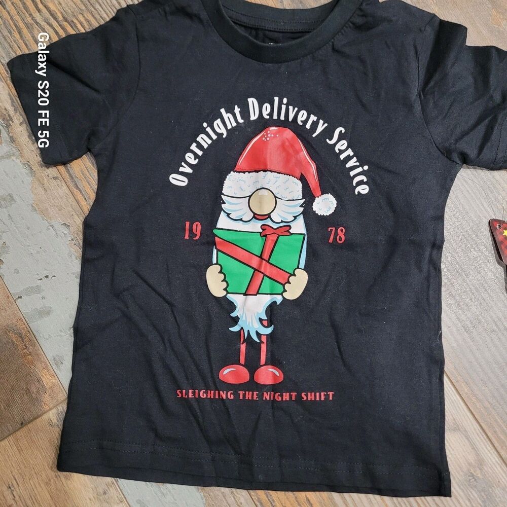 NWT Boys Size 5 Christmas T-Shirt Overnight Delivery Service Sleighing The Night